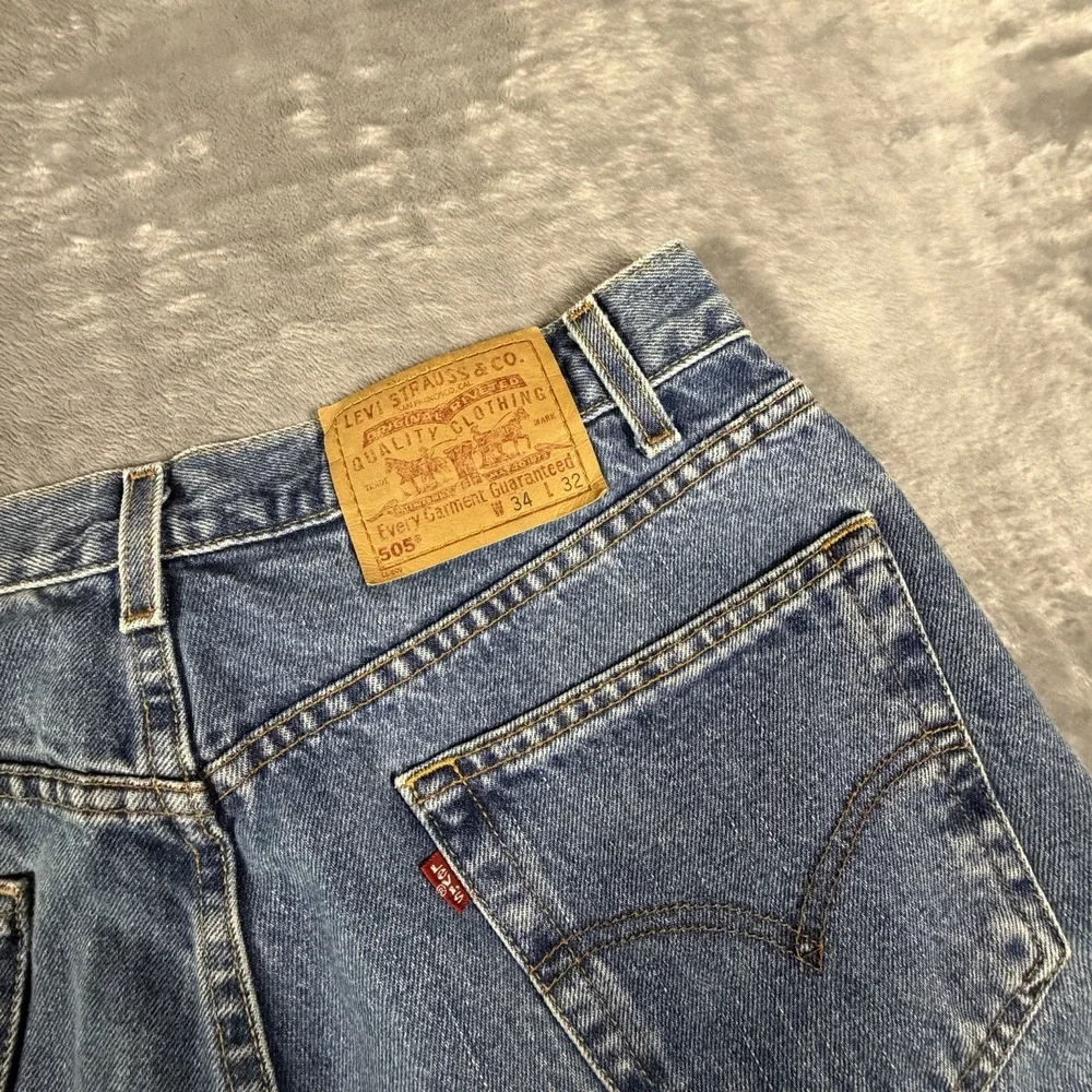 Vtg Levi's 505 Jeans Men's 34x32 Fit 32x32 Blue Denim Straight Leg Boot Y2K 90s